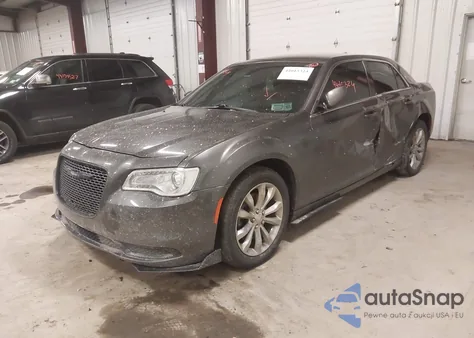 2015 Chrysler 300 Limited из США, поврежденный, VIN 2C3CCARG9FH892140